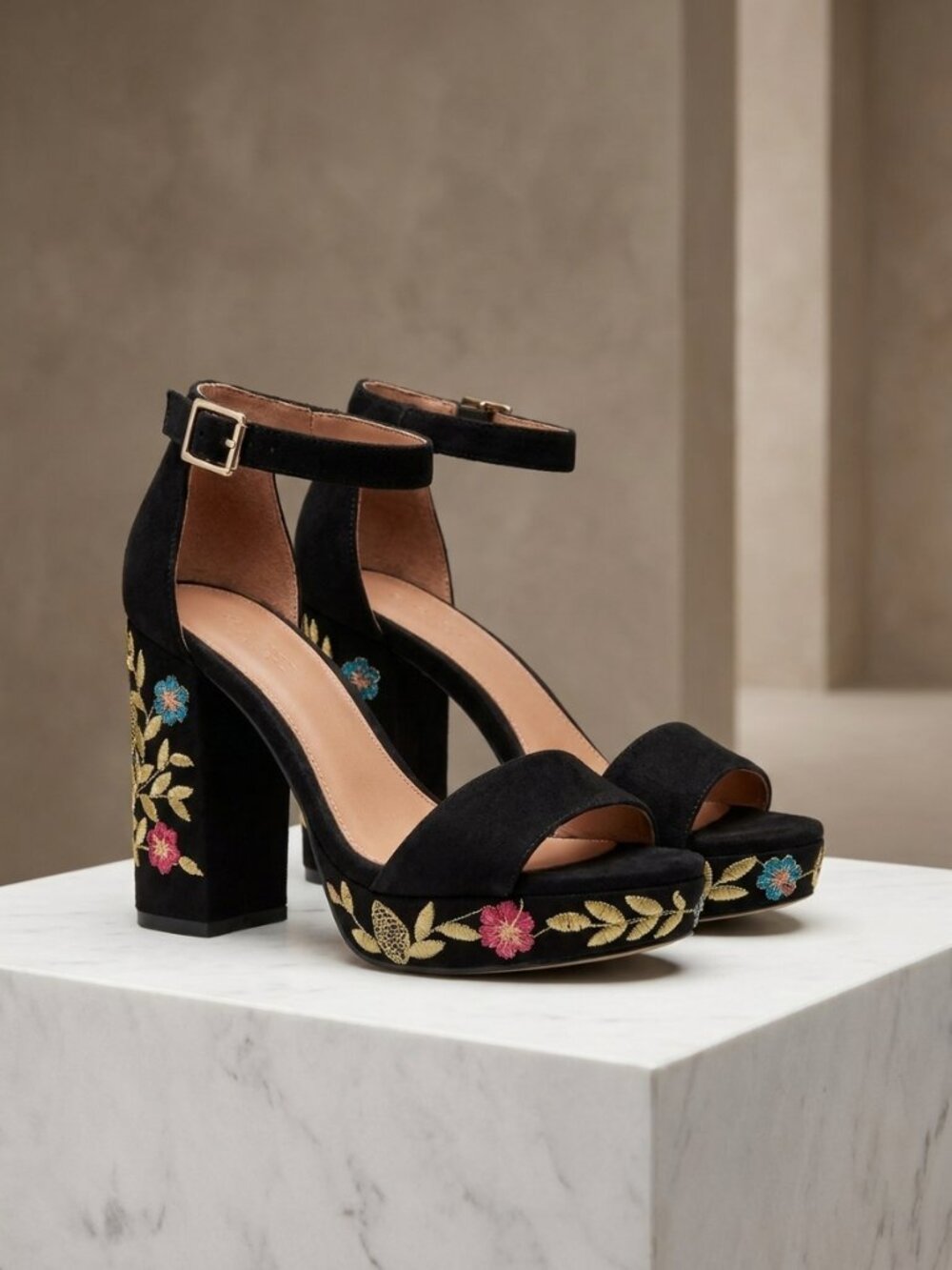 Topshop Matilda Embroidered Block Heel Sandals Black Floral Size 37